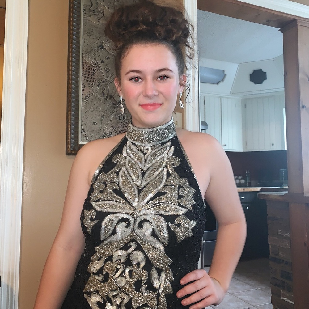 Prom - Picture 5 of 5